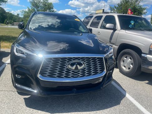 Used 2023 INFINITI QX55 Essential AWD/4WD image 2