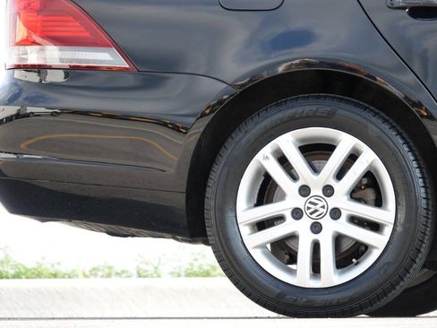 Used 2013 Volkswagen Jetta TDI FWD image 25