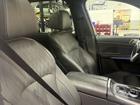 Certified 2024 BMW X5 xDrive50e w/ Executive Package AWD/4WD image 33