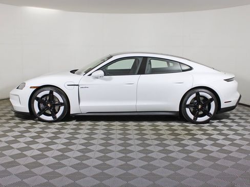 New 2026 Porsche Taycan image 2