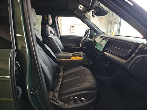 Used 2024 Rivian R1T Adventure AWD/4WD image 13