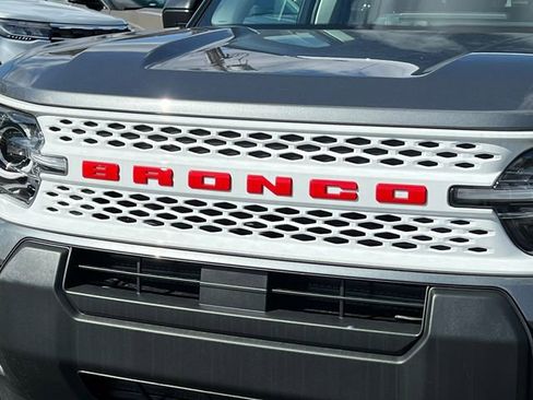 New 2025 Ford Bronco Sport Heritage w/ Convenience Package image 40