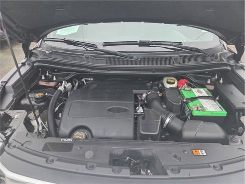 Used 2016 Ford Explorer XLT w/ Equipment Group 202A image 38