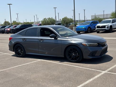Used 2024 Honda Civic Sport image 7