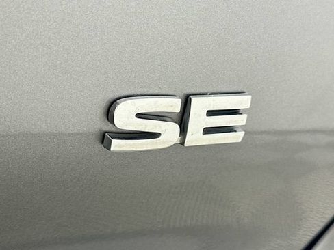 Used 2024 Mitsubishi Outlander SE FWD image 30