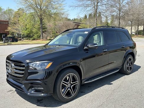 New 2026 Mercedes-Benz GLS 450 4MATIC image 4