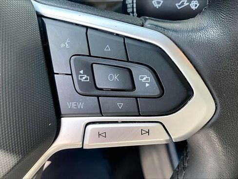 Used 2022 Volkswagen Jetta SE FWD image 32