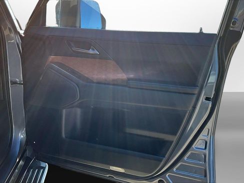 Used 2024 Lexus GX 550 w/ Accessory Package (Z1) image 26