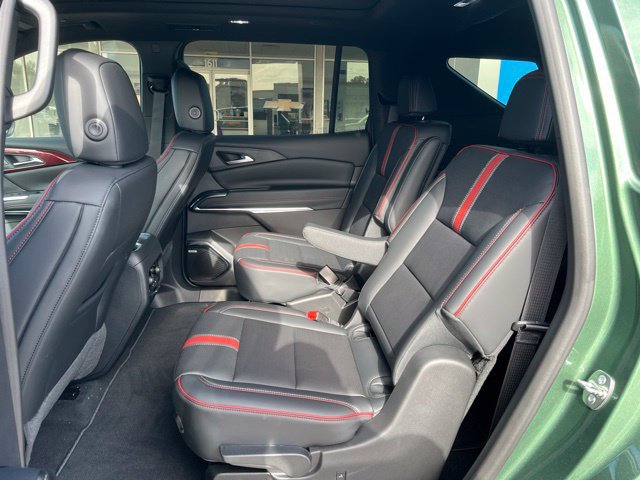 New 2027 Chevrolet Traverse RS FWD image 11