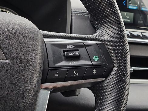 Used 2023 Mitsubishi Outlander SE image 21