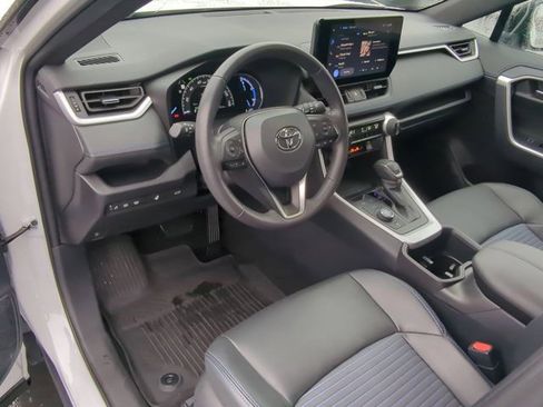 Certified 2025 Toyota RAV4 XSE image 9