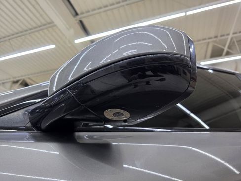 Used 2018 Jaguar F-PACE R-Sport AWD/4WD image 11