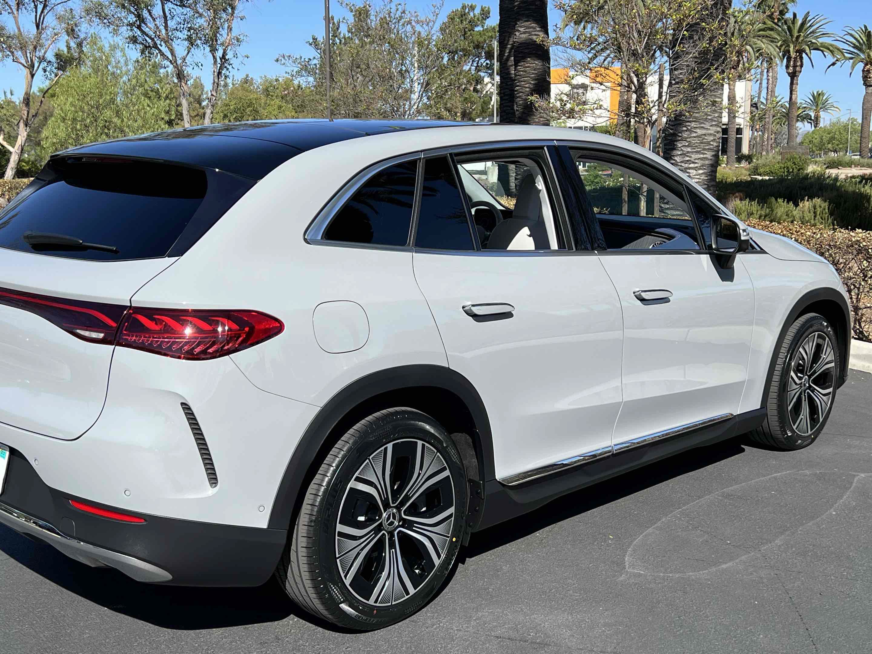 Used 2024 Mercedes-Benz EQE 350+ SUV image 57