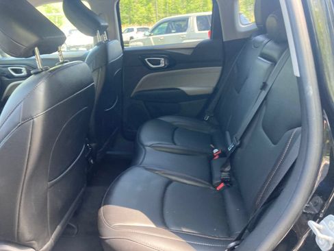 Used 2022 Jeep Compass Limited AWD/4WD image 32