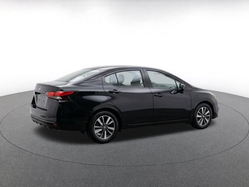 Used 2025 Nissan Versa SV FWD image 11