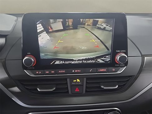 Used 2024 Nissan Altima 2.5 SV image 25