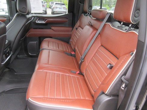 Used 2024 GMC Sierra 1500 Denali Ultimate AWD/4WD image 16