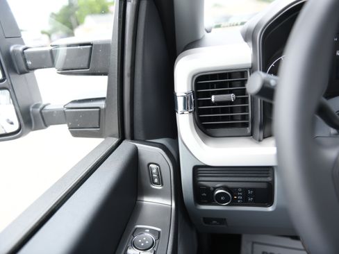 New 2026 Ford F250 XL AWD/4WD image 25