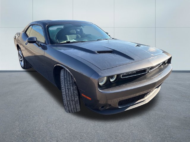 Used 2015 Dodge Challenger SXT w/ Super Sport Group (SS/T) RWD image 5