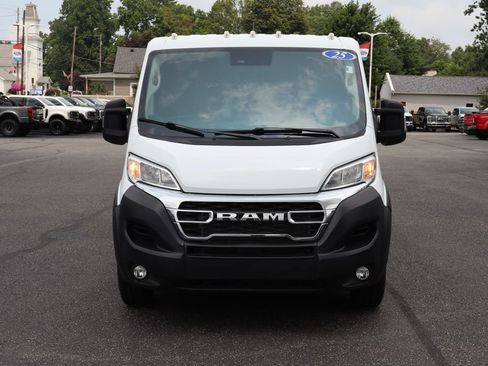 Used 2025 RAM ProMaster 2500 w/ U-Haul Equipment Group FWD image 12