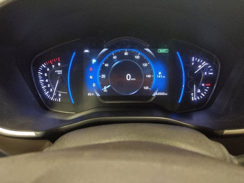 Used 2020 Hyundai Santa Fe Limited image 23