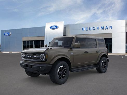 New 2026 Ford Bronco Outer Banks image 5