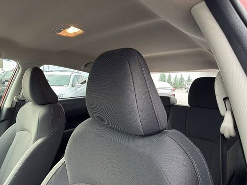 Used 2025 Subaru Crosstrek 2.0i Premium image 22