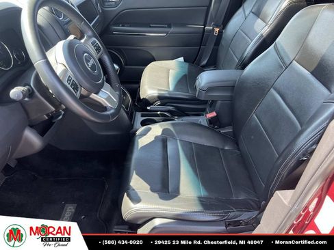 Used 2012 Jeep Patriot Limited w/ Sun/Sound Group AWD/4WD image 17