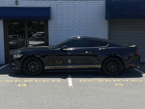 Used 2016 Ford Mustang GT Premium w/ Black Accent Package RWD image 4