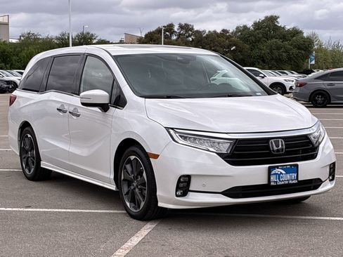 Certified 2024 Honda Odyssey Elite image 8