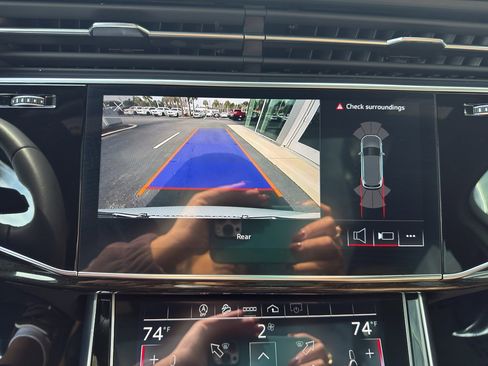 Used 2023 Audi Q7 Premium w/ Towing Package image 23