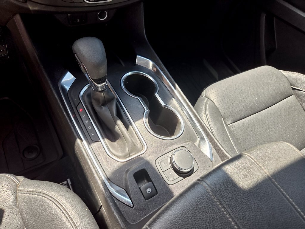Used 2023 Chevrolet Traverse LT FWD image 27