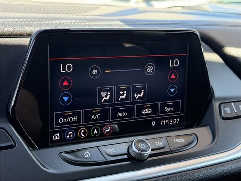 Used 2019 Chevrolet Blazer LT w/ Sound & Technology Package FWD image 51