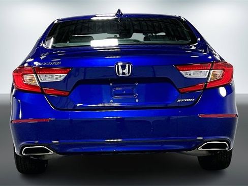 Used 2018 Honda Accord Sport image 6