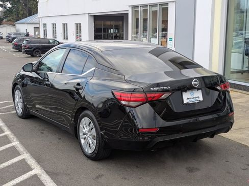 Used 2020 Nissan Sentra S image 3