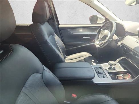 Used 2024 MAZDA CX-90 Plug-In Hybrid w/ Preferred AWD/4WD image 7