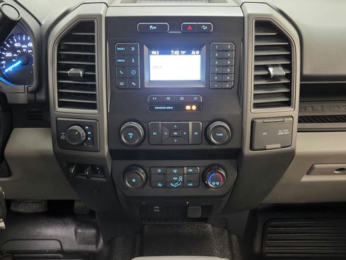 Used 2022 Ford F350 XL w/ Power Equipment Group AWD/4WD image 24