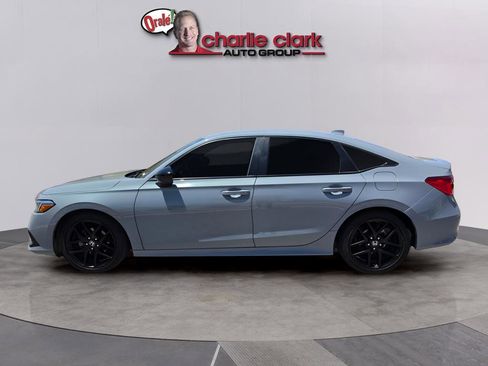 Used 2024 Honda Civic Sport image 3