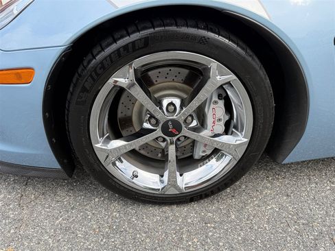 Used 2012 Chevrolet Corvette Grand Sport w/ 3LT Preferred Equipment Group RWD image 17