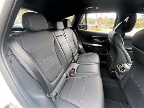 Certified 2025 Mercedes-Benz GLC 300 4MATIC image 20