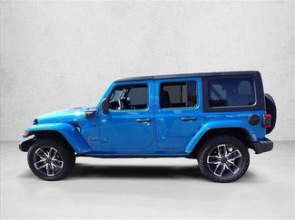Used 2024 Jeep Wrangler Unlimited w/ Convenience Group AWD/4WD video 2