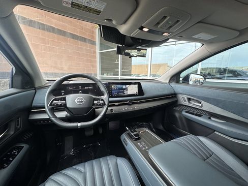 Used 2023 Nissan Ariya image 16