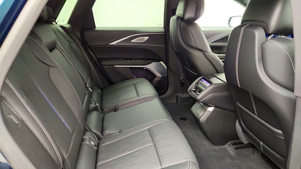 Used 2025 Cadillac Lyriq Luxury w/ LPO, Floor Liner Package AWD/4WD image 22