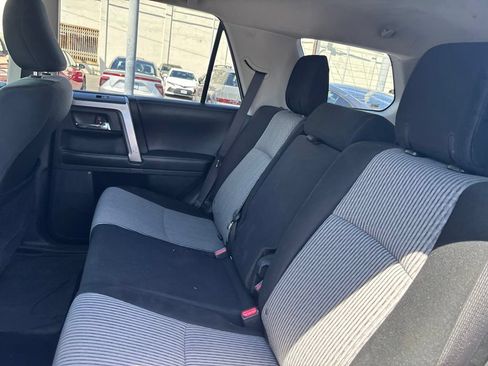 Used 2016 Toyota 4Runner SR5 AWD/4WD image 12