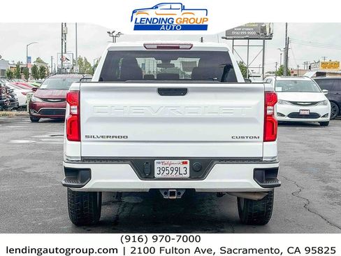 Used 2022 Chevrolet Silverado 1500 Custom w/ Safety Confidence Package RWD image 3