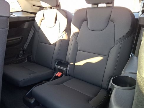 New 2026 Volvo XC90 B6 Plus w/ Protection Package Premier image 6