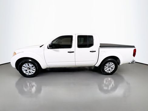 Used 2018 Nissan Frontier SV image 9