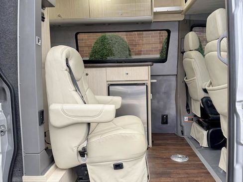 Used 2012 Mercedes-Benz Sprinter 3500 image 37