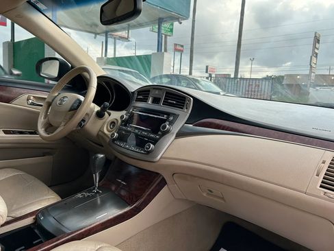 Used 2011 Toyota Avalon FWD image 15