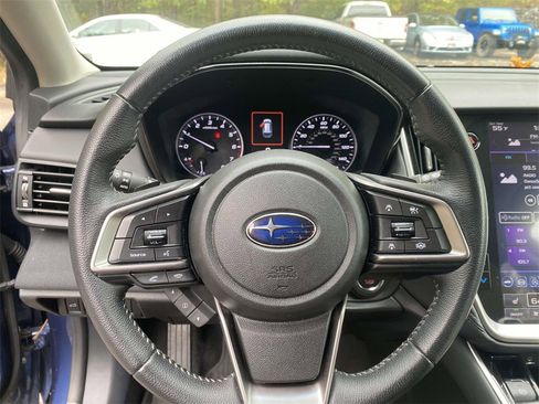 Used 2020 Subaru Outback Premium image 32